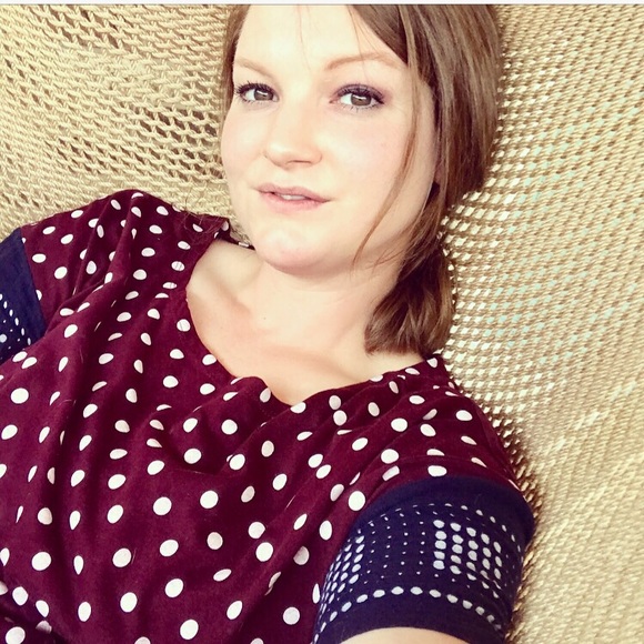 Hey Poshers!! Welcome to my closet! ♥️ - Picture 3 of 8